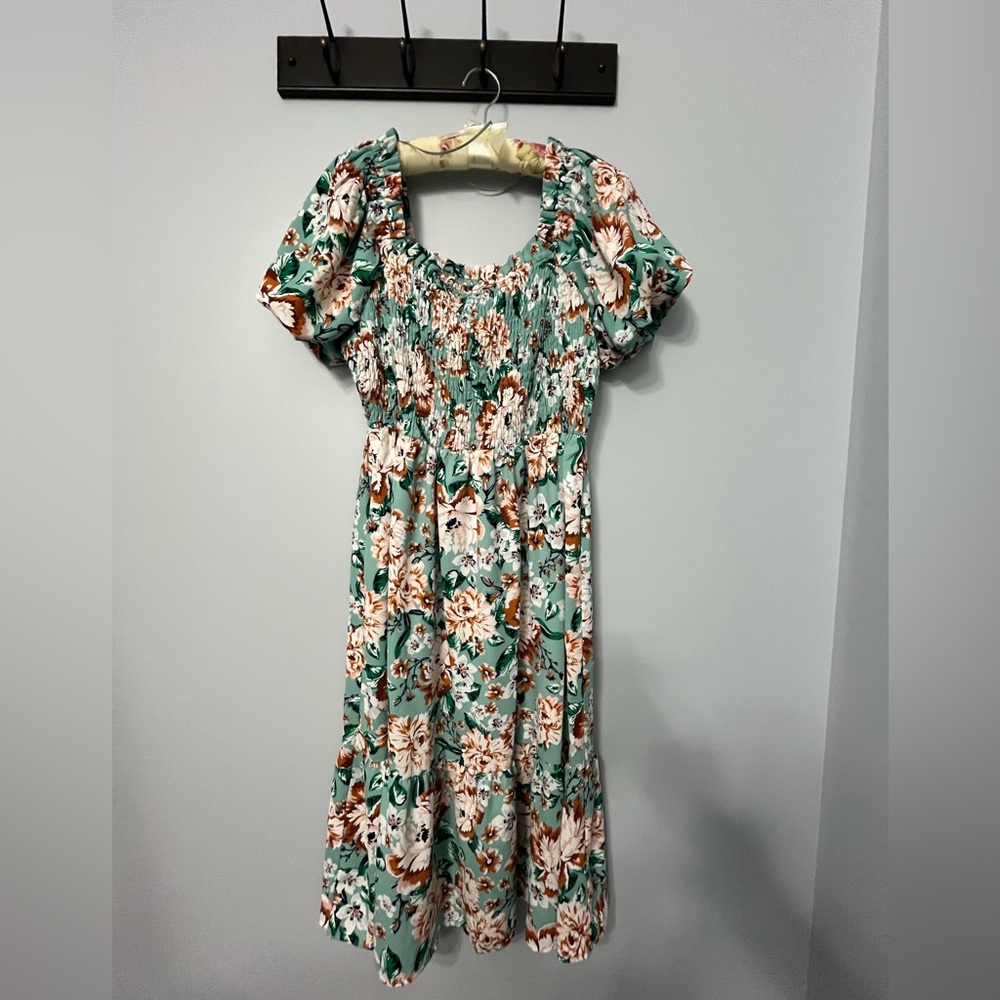 Lauren Conrad Green Floral Dress Size Medium - Picture 1 of 7